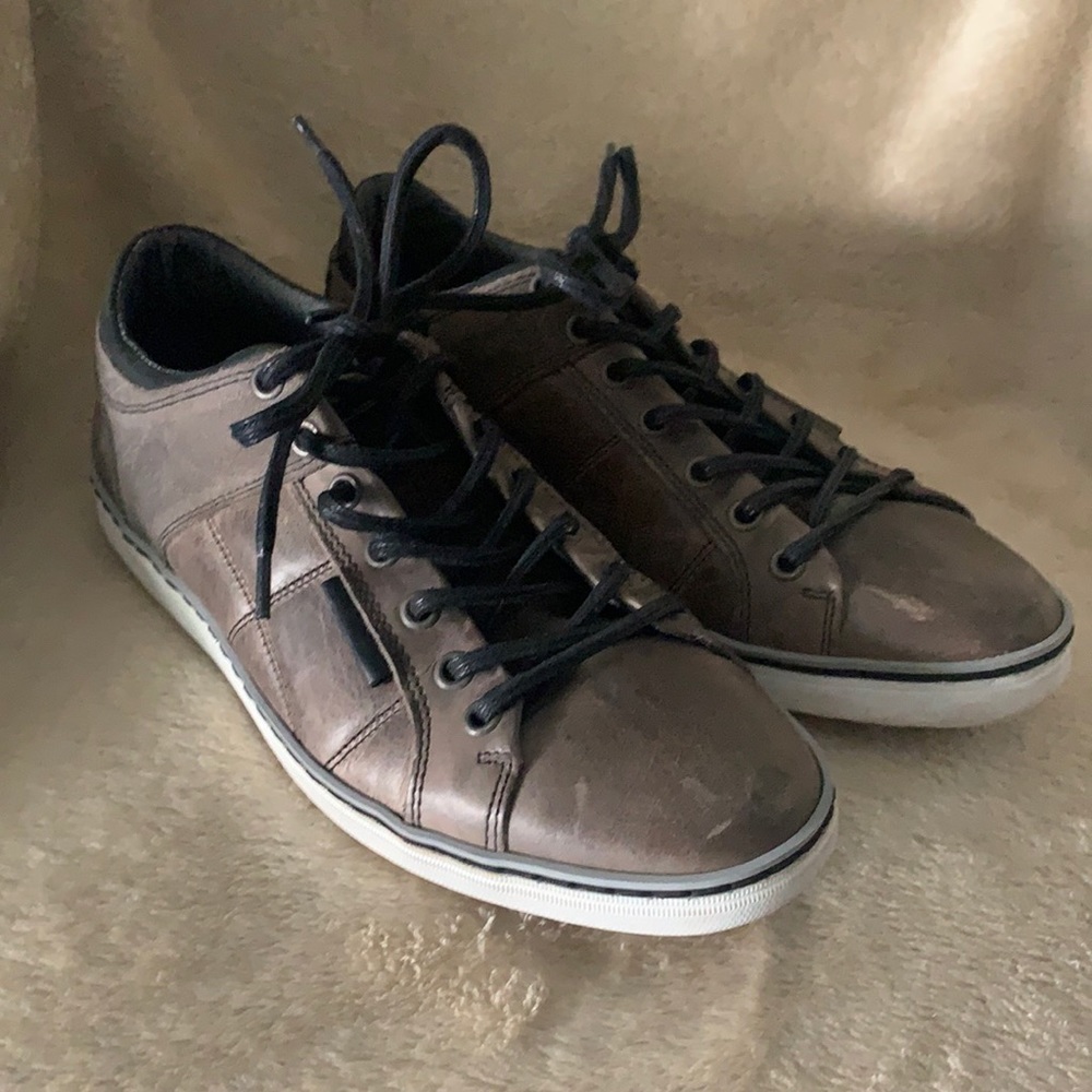 Bull Boxer Men’s Leather Sneakers